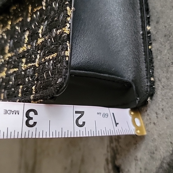 BADGLEY MISCHKA NY Tweed Shoulder Bag w/Gold Tone Chain Strap Black NWT - Picture 12 of 13